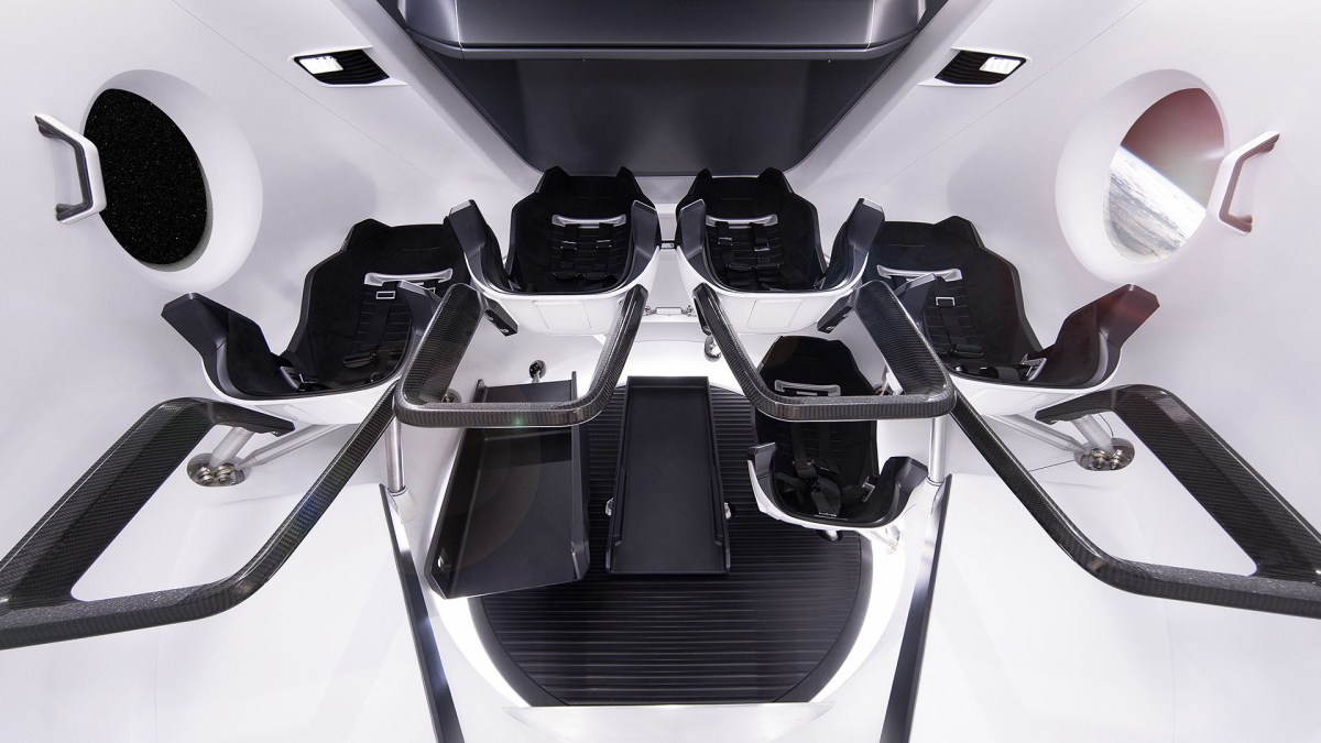 L'intérieur du Crew Dragon de SpaceX // Source : SpaceX L'intérieur du Crew Dragon de SpaceX // Source : SpaceX