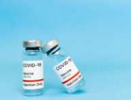 Vaccins contre le Covid-19. // Source : Pexels/Maksim Goncharenok (photo recadrée)