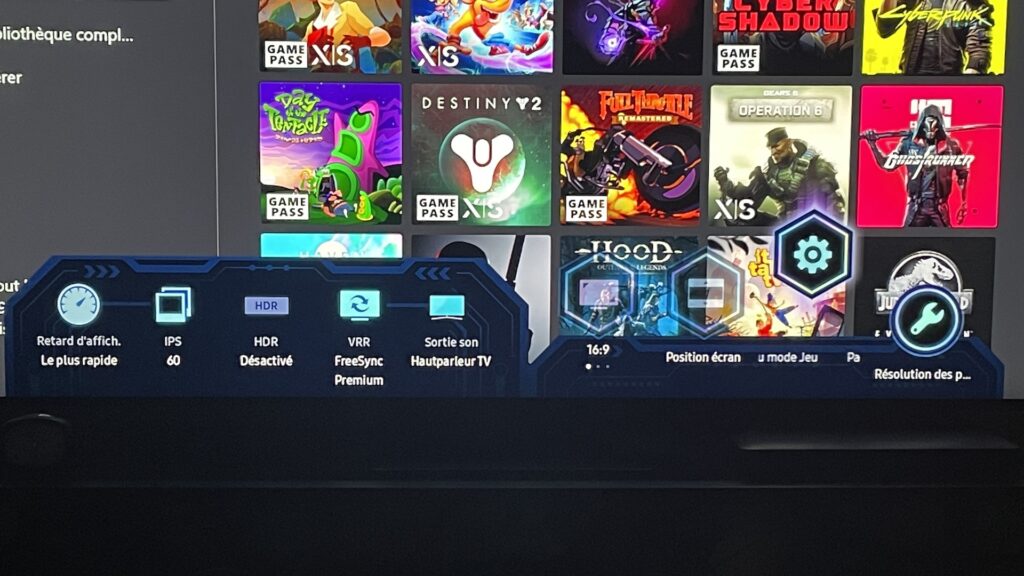 La Gaming Bar du téléviseur Neo QLED QN95A // Source : Maxime Claudel