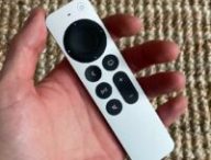 La nouvelle Siri Remote (2021) // Source : Maxime Claudel pour Numerama La nouvelle Siri Remote (2021) // Source : Maxime Claudel pour Numerama