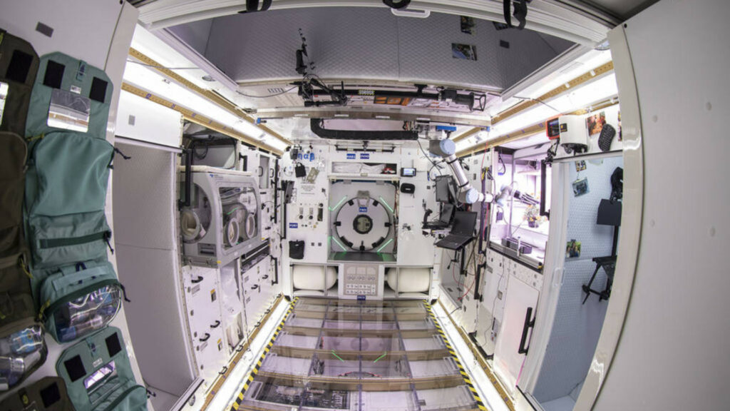 Le « Canari de l'espace» développé par Lunar Outpost permet d'évaluer la quantité de poussière lunaire présente dans un habitat // Source : Lockheed Martin Le « Canari de l'espace» développé par Lunar Outpost permet d'évaluer la quantité de poussière lunaire présente dans un habitat // Source : Lockheed Martin