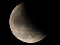 La Lune pendant l'éclipse du 26 mai 2021. // Source : Andrew Chen