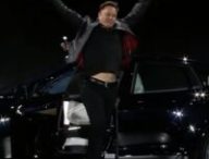 Présentation Tesla Model S Plaid // Source : Capture YouTube