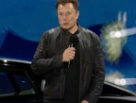 Elon Musk a confirmé que Tesla accepterait les bitcoins dès qu'ils seraient minés de manière plus écologique. // Source : Capture Numerama / Youtube Tesla Elon Musk a confirmé que Tesla accepterait les bitcoins dès qu'ils seraient minés de manière plus écologique. // Source : Capture Numerama / Youtube Tesla