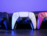 La manette DualSense de la PS5. // Source : Louise Audry pour Numerama La manette DualSense de la PS5. // Source : Louise Audry pour Numerama