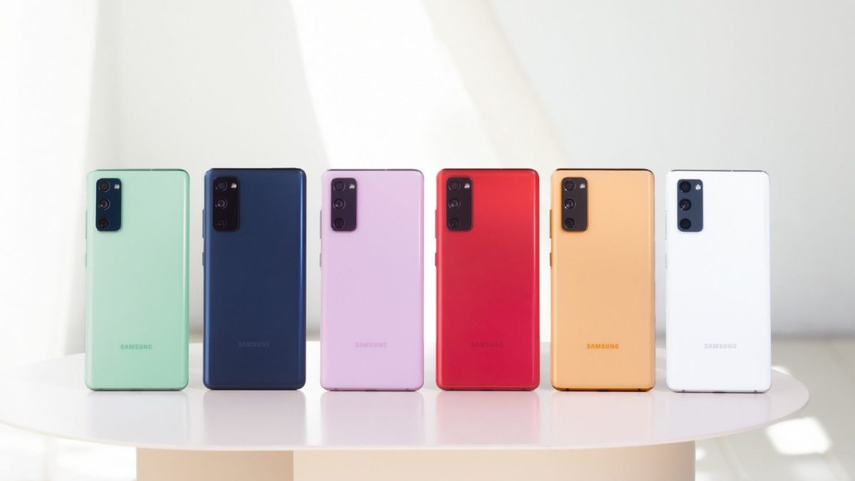 Le Samsung Galaxy S20 FE est disponible dans de nombreux coloris. // Source : Samsung Le Samsung Galaxy S20 FE est disponible dans de nombreux coloris. // Source : Samsung