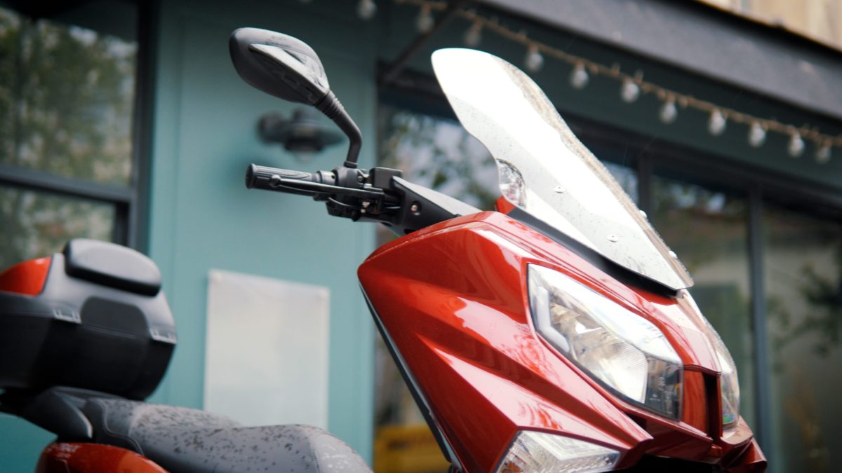 Scooter électrique E-Trax // Source : Louise Audry pour Numerama Scooter électrique E-Trax // Source : Louise Audry pour Numerama
