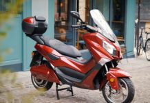 Scooter électrique E-Trax // Source : Louise Audry pour Numerama