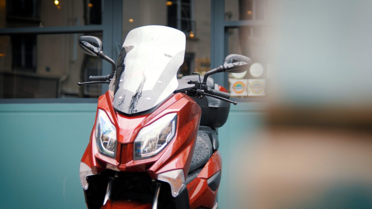 Scooter électrique E-Trax // Source : Louise Audry pour Numerama Scooter électrique E-Trax // Source : Louise Audry pour Numerama