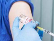 Vaccin covid-19. // Source : Flickr/CC/Tim Reckmann (photo recadrée)