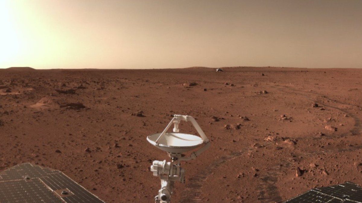 Zhurong sur Mars. // Source : CNSA (image recadrée) Zhurong sur Mars. // Source : CNSA (image recadrée)