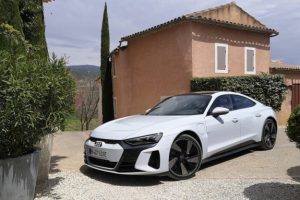 Audi e-tron GT quattro à l'essai  // Source : Raphaelle Baut pour Numerama