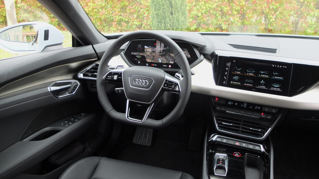 Intérieur de l'Audi e-tron GT quattro // Source : Raphaelle Baut pour Numerama Intérieur de l'Audi e-tron GT quattro // Source : Raphaelle Baut pour Numerama