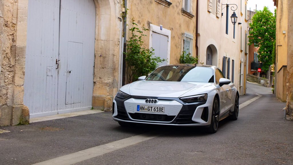 Audi e-tron GT // Source : Raphaelle Baut pour Numerama Audi e-tron GT // Source : Raphaelle Baut pour Numerama