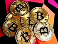 Les mineurs de bitcoin cherchent un nouveau point de chute. // Source : Executium / Unsplash