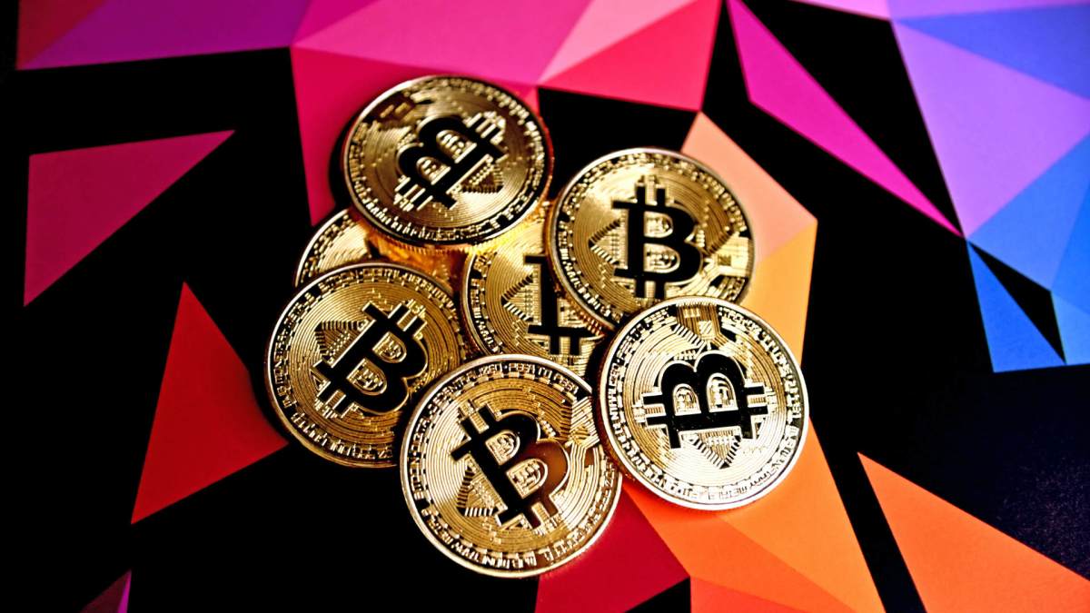 Les mineurs de bitcoin cherchent un nouveau point de chute. // Source : Executium / Unsplash Les mineurs de bitcoin cherchent un nouveau point de chute. // Source : Executium / Unsplash