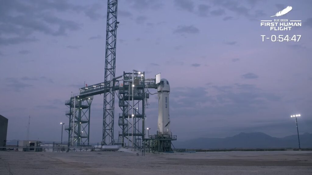 La fusée de la mission Blue Origin à 14h (heure française) le 20 juillet 2021 // Source : YouTube/Blue Origin La fusée de la mission Blue Origin à 14h (heure française) le 20 juillet 2021 // Source : YouTube/Blue Origin
