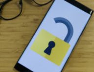 Vous pouvez automatiquement déverrouiller votre téléphone lorsque vous êtes chez vous. // Source : Corentin Béchade pour Numerama