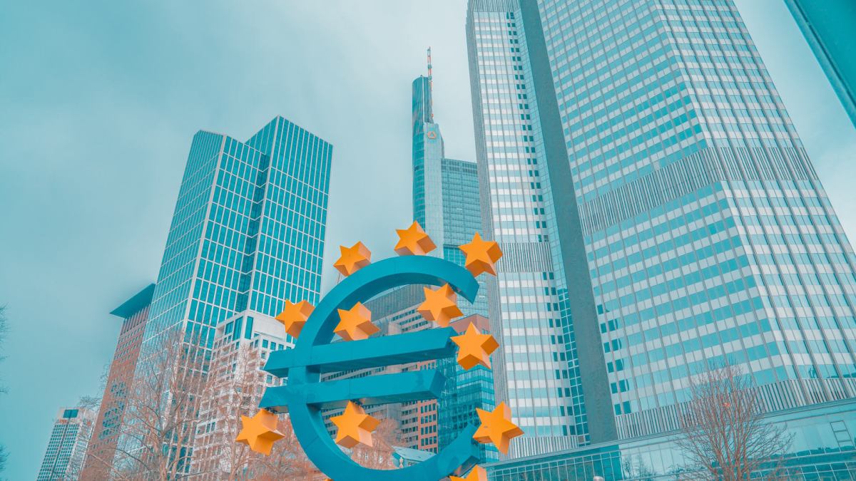 La Banque Centrale Européenne travaille sur un euro numérique. // Source : Maryna Yazbeck / Unsplash La Banque Centrale Européenne travaille sur un euro numérique. // Source : Maryna Yazbeck / Unsplash