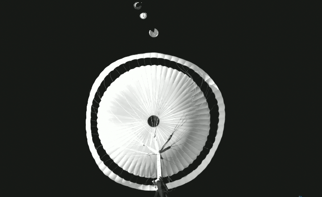 Le test du parachute ExoMars de l'ESA // Source : ESA