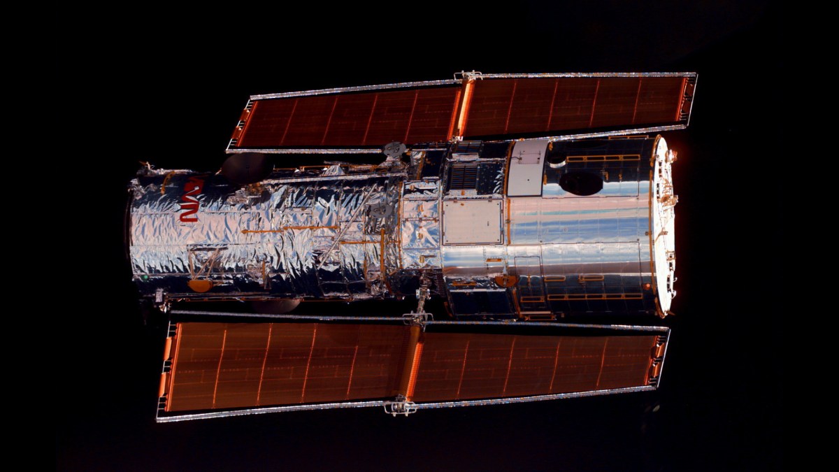 Hubble en 1997. // Source : Flickr/CC/Nasa (photo recadrée) Hubble en 1997. // Source : Flickr/CC/Nasa (photo recadrée)