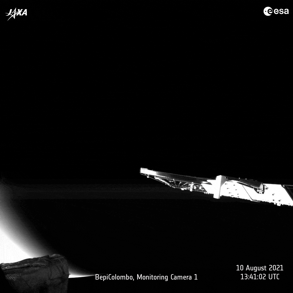 Passage à proximité de Vénus par BépiCombo. // Source : ESA Passage à proximité de Vénus par BépiCombo. // Source : ESA