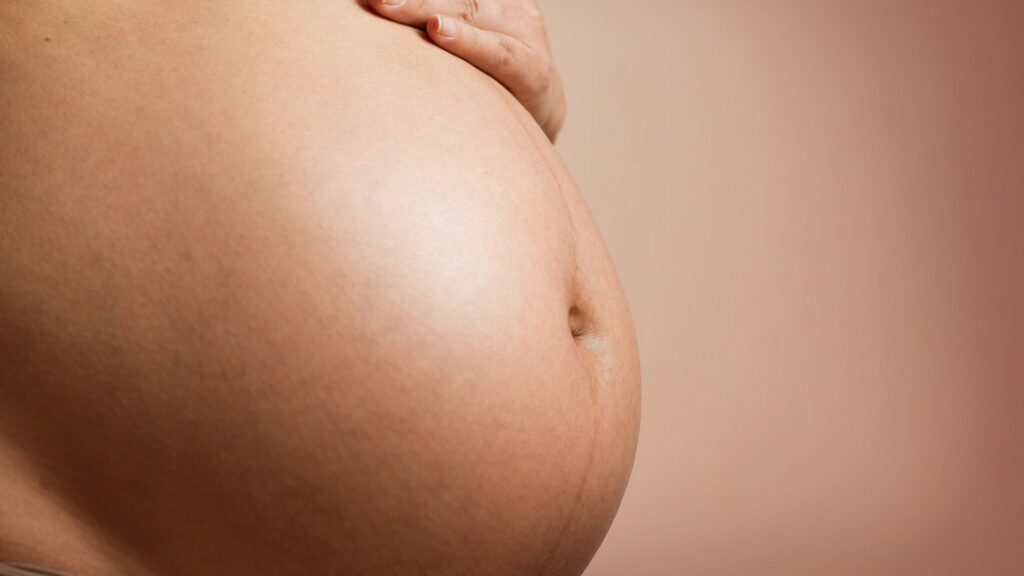 Une personne enceinte. // Source : Pexels Une personne enceinte. // Source : Pexels