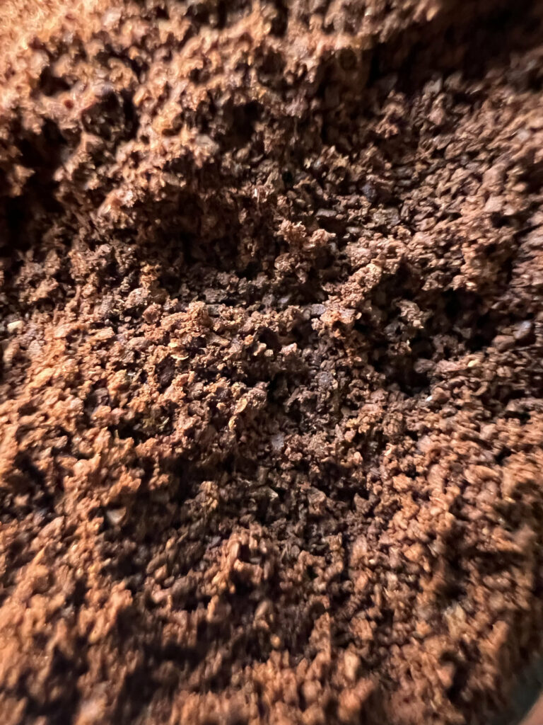 Du café au mode macro de l'iPhone 13 // Source : Numerama Du café au mode macro de l'iPhone 13 // Source : Numerama