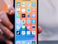 L'iPhone 13 mini d'Apple. // Source : Numerama/Louise Audry