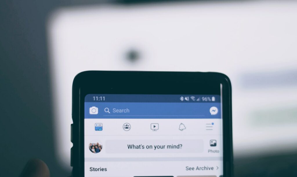 L'app Facebook // Source : Joshua Hoehne / Unsplash L'app Facebook // Source : Joshua Hoehne / Unsplash