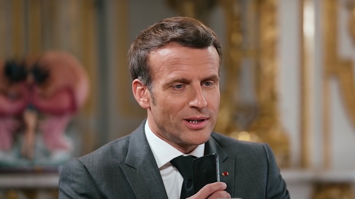 Emmanuel Macron chez McFly et Carlito // Source : YT/ Mcfly et Carlito Emmanuel Macron chez McFly et Carlito // Source : YT/ Mcfly et Carlito