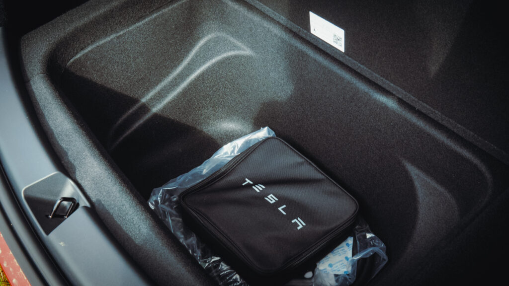 Tesla Model Y // Source : Louise Audry pour Numerama Tesla Model Y // Source : Louise Audry pour Numerama