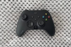 Manette Scuf Gaming Instinct Pro pour Xbox  // Source : Maxime Claudel pour Numerama