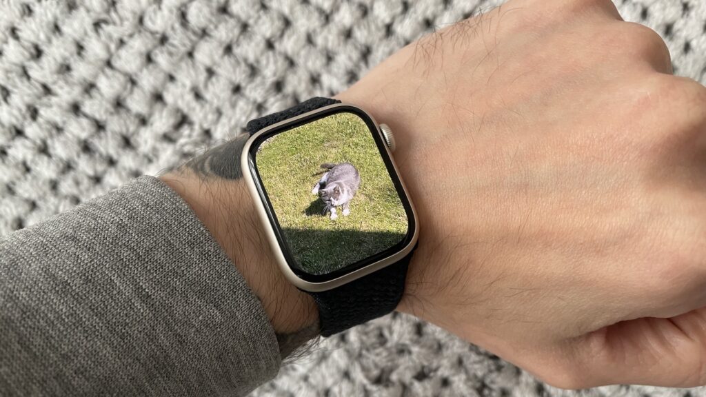 L'Apple Watch Series 7. // Source : Maxime Claudel pour Numerama L'Apple Watch Series 7. // Source : Maxime Claudel pour Numerama