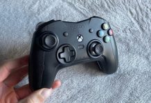 Manette Nacon Revolution X Pro Controller pour Xbox // Source : Maxime Claudel pour Numerama