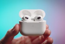 Apple AirPods 3 // Source : Louise Audry pour Numerama Apple AirPods 3 // Source : Louise Audry pour Numerama