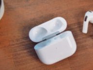 Airpods 3 // Source : Louise Audry pour Numerama