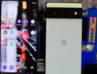 Le Pixel 6 (droite) et 6 Pro (gauche) // Source : Photo Numerama Le Pixel 6 (droite) et 6 Pro (gauche) // Source : Photo Numerama