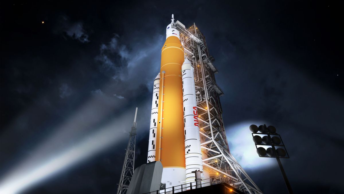 Vue d'artiste de la configuration du Block 1 de la fusée Space Launch System (SLS) // Source : NASA/MSFC Vue d'artiste de la configuration du Block 1 de la fusée Space Launch System (SLS) // Source : NASA/MSFC