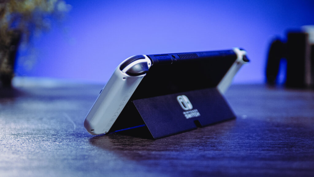 Nintendo Switch OLED // Source : Louise Audry pour Numerama Nintendo Switch OLED // Source : Louise Audry pour Numerama