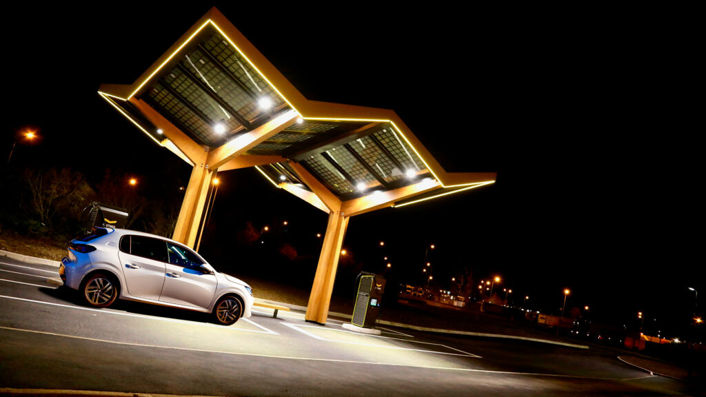 Station de recharge Fastned en France // Source : Fastned Station de recharge Fastned en France // Source : Fastned