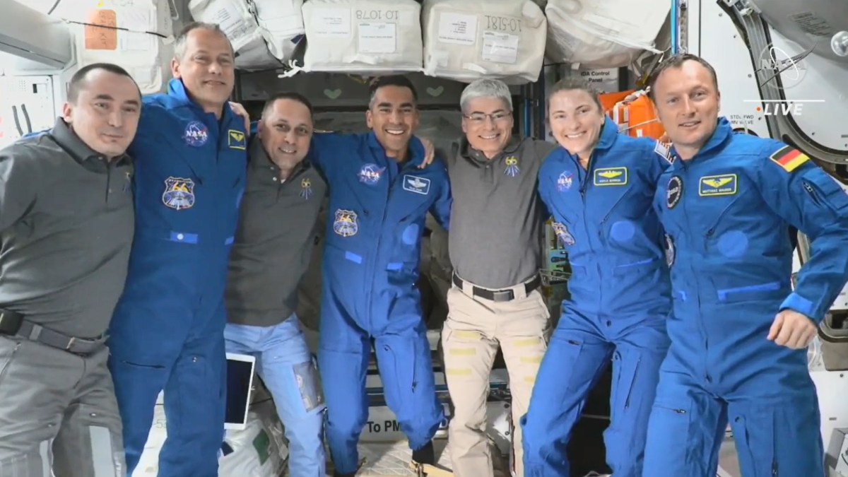 Les astronautes à bord de l'ISS. // Source : Nasa TV Les astronautes à bord de l'ISS. // Source : Nasa TV