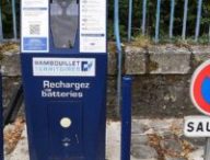 Borne de recharge publique de Rambouillet // Source : Raphaelle Baut pour Numerama
