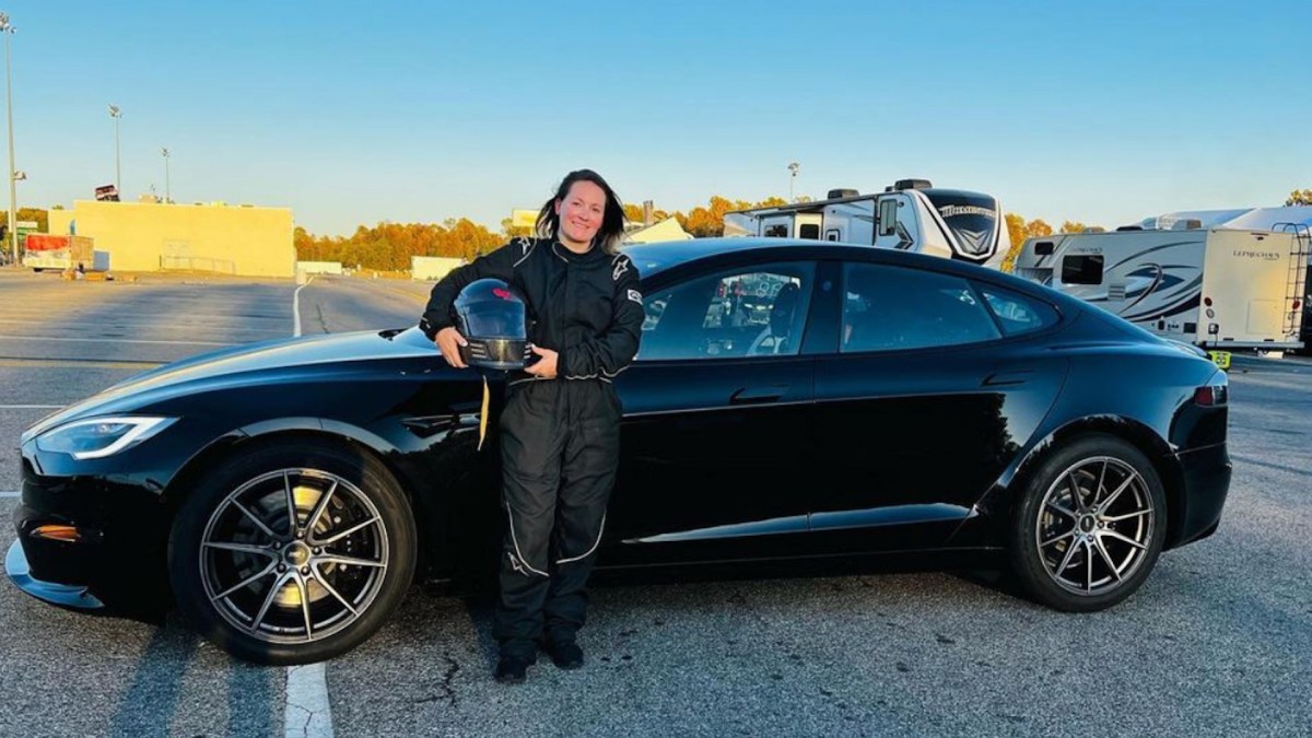 Nouveau record avec une Tesla Model S Plaid // Source : Instagram lasergeorge Nouveau record avec une Tesla Model S Plaid // Source : Instagram lasergeorge