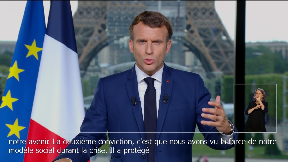 Emmanuel Macron le 12 juillet 2021 // Source : YouTube / Emmanuel Macron Emmanuel Macron le 12 juillet 2021 // Source : YouTube / Emmanuel Macron