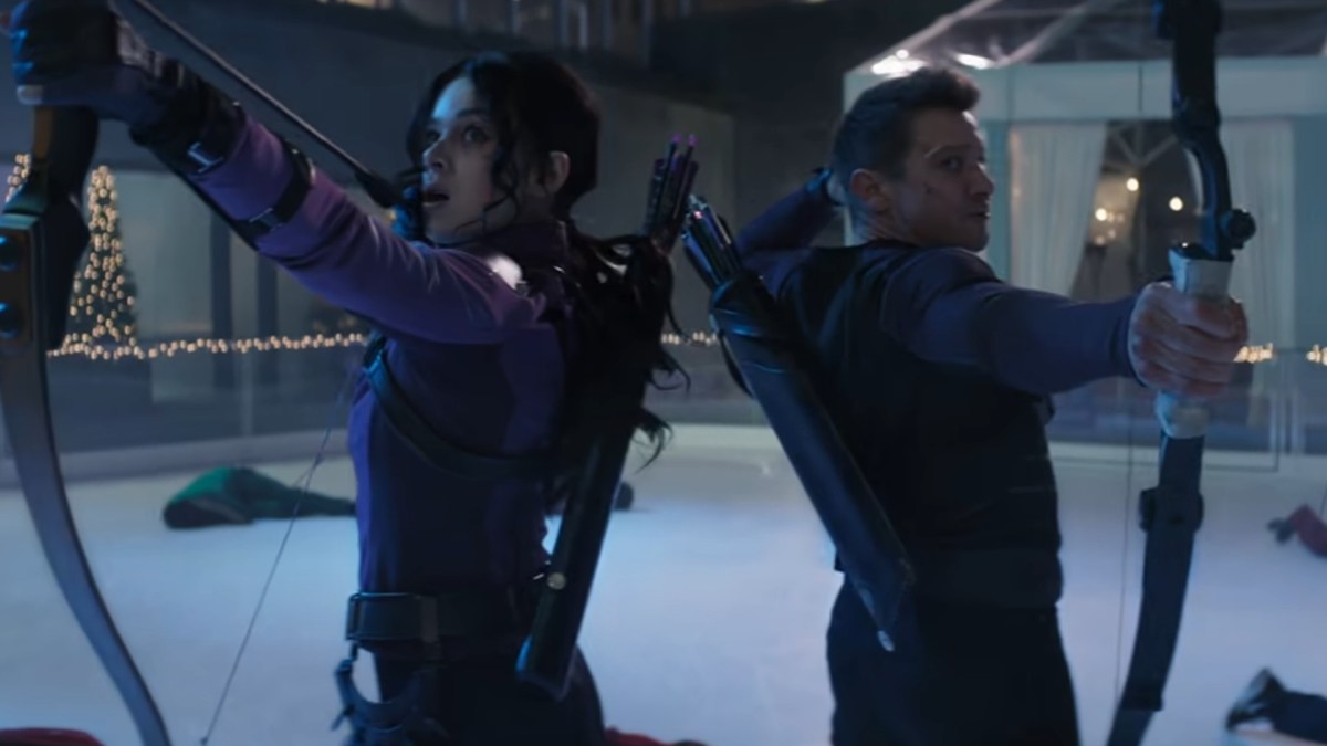 Hawkeye. Hailee Steinfield et Jeremy Renner. // Source : Disney+ Hawkeye. Hailee Steinfield et Jeremy Renner. // Source : Disney+