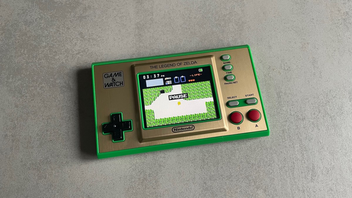 La Game & Watch Zelda allumée // Source : Maxime Claudel pour Numerama La Game & Watch Zelda allumée // Source : Maxime Claudel pour Numerama