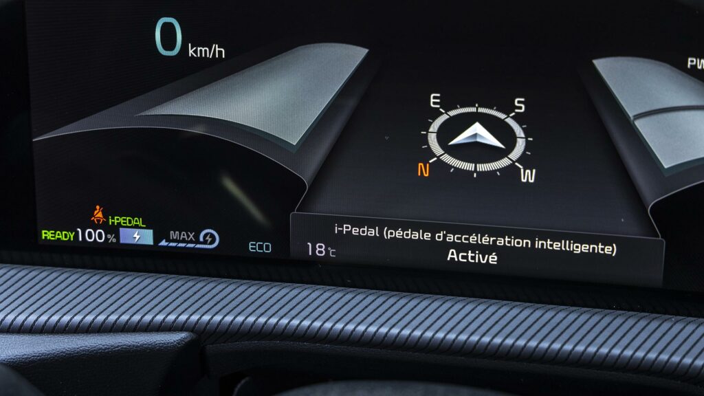 Freinage régénératif i-pedal sur Kia EV6 // Source : Kia France Freinage régénératif i-pedal sur Kia EV6 // Source : Kia France