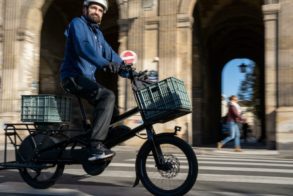Le nouveau vélo électrique cargo de Moustache, nommé Lundi 20 // Source : Moustache / Utilisation autorisée pour Numerama Le nouveau vélo électrique cargo de Moustache, nommé Lundi 20 // Source : Moustache / Utilisation autorisée pour Numerama