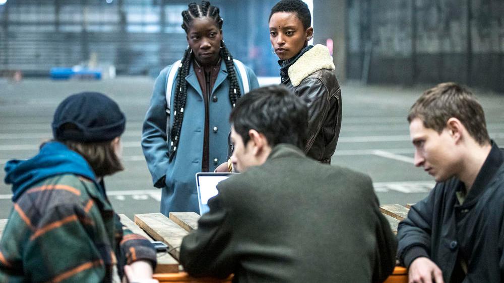 Elias HAUTER OSCAR
Théo FERNANDEZ LUX
Zoé HERAN ZOE
Julie Sara FOULON SASHA
Dana FIAQUE JADE